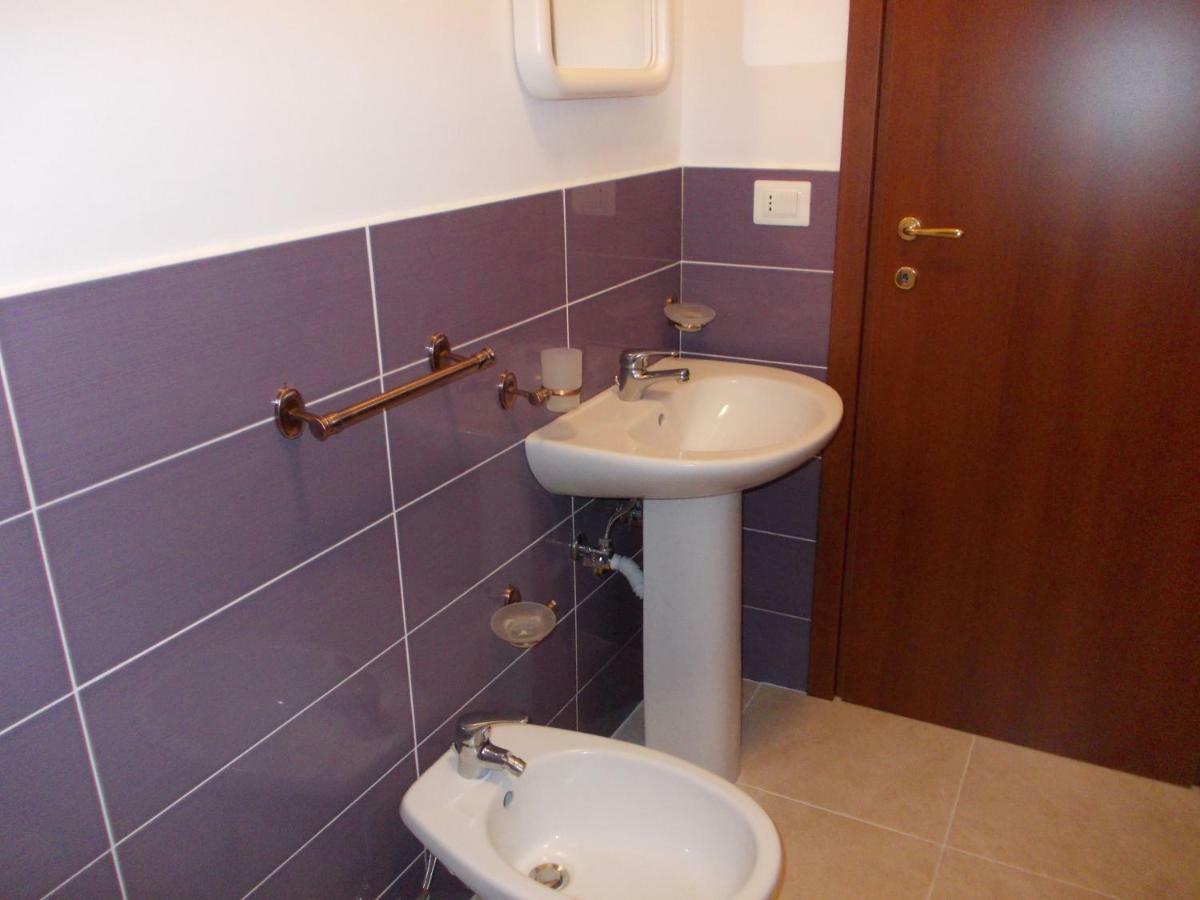 B&B Porta Di Suso 카메로타 외부 사진