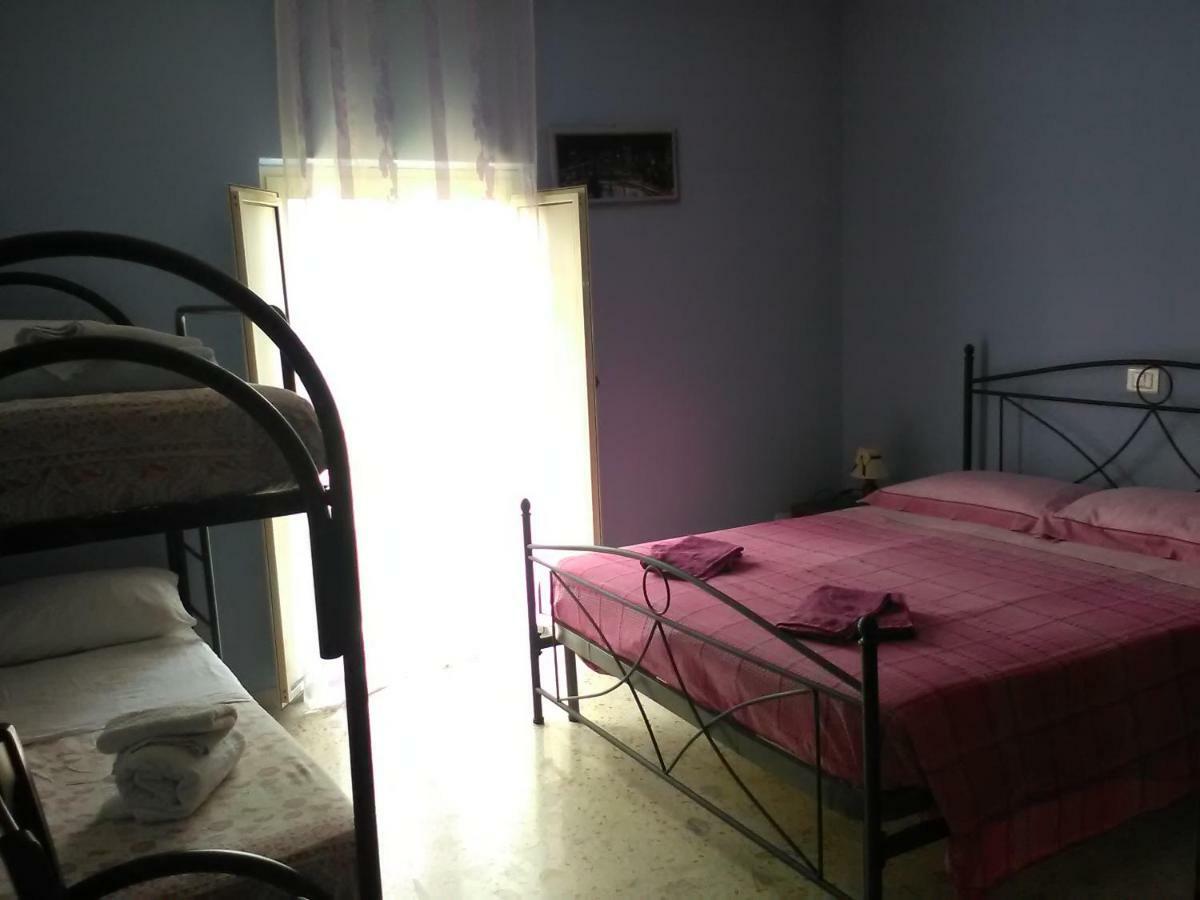 B&B Porta Di Suso 카메로타 외부 사진